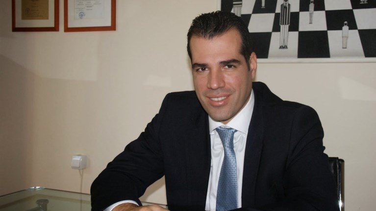 Η ανακοίνωση των γιατρών για την κατάσταση του Θάνου Πλεύρη