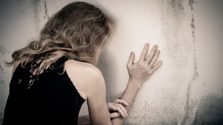 Στοιχεία σοκ: Πάνω από 4.500 βιασμοί ετησίως στην Ελλάδα