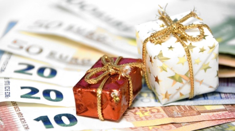 Πότε καταβάλλεται και πώς υπολογίζεται το δώρο Χριστουγέννων