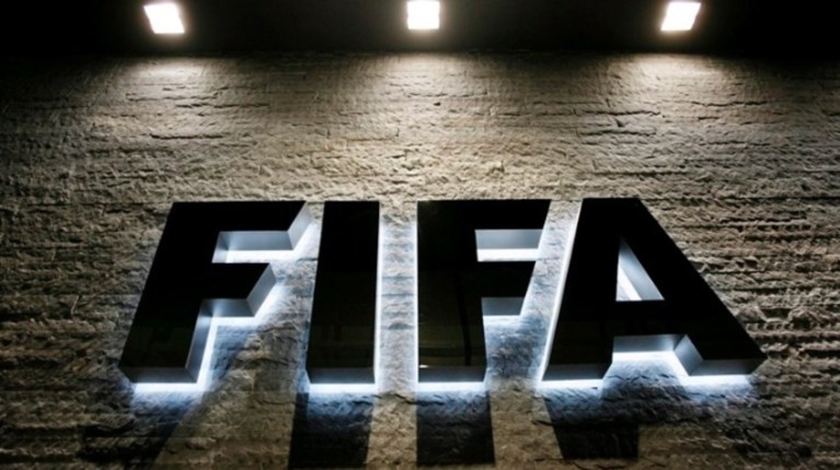 Η FIFA απειλεί με κυρώσεις Νιγηρία και Γκάνα