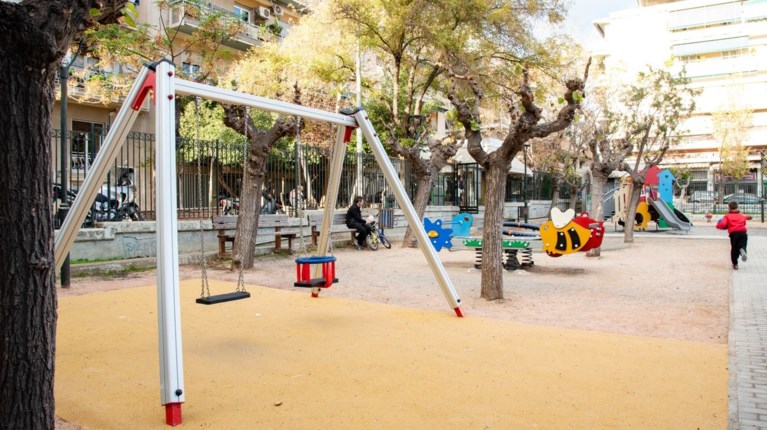 Τρεις ακόμη υπερσύγχρονες και ασφαλείς Παιδικές Χαρές παραδόθηκαν