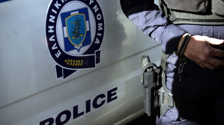 Ποινική δίωξη στον 63χρονο για τα απειλητικά sms σε βουλευτές