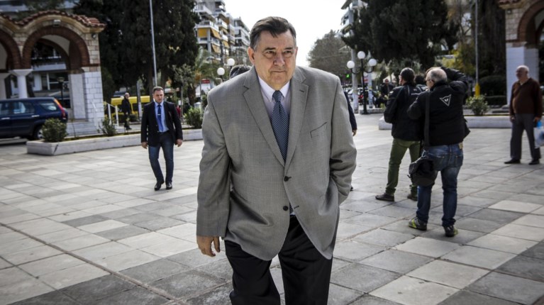 Παραιτείται από την ηγεσία του ΛΑΟΣ ο Γ. Καρατζαφέρης