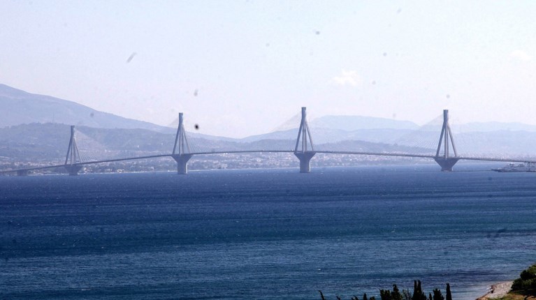 Κυκλοφοριακές ρυθμίσεις την Κυριακή στη Γέφυρα Ρίου - Αντιρρίου