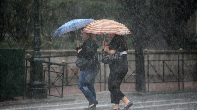 Aλλάζει ο καιρός, βροχές και ισχυρές καταιγίδες