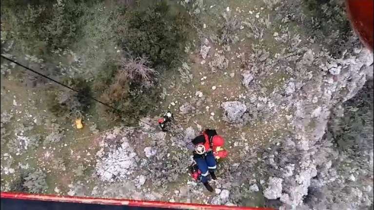 Χανιά: Ηλικιωμένος εγκλωβίστηκε σε δύσβατο σημείο – Ανασύρθηκε χωρίς τις αισθήσεις του ο 70χρονος