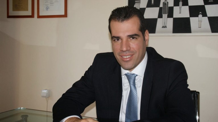 Το μήνυμα του Θάνου Πλεύρη στο Twitter για την υγεία του