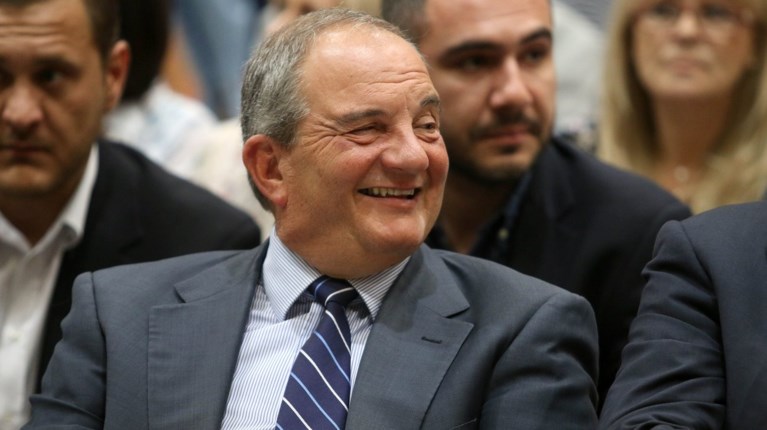 Νέα κουμπαριά για τον Κώστα Καραμανλή - ποιους θα παντρέψει