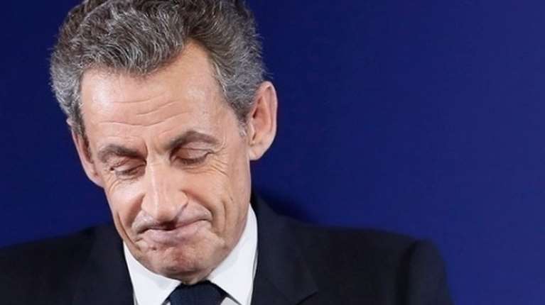 Νικολά Σαρκοζί: Φοβάται το φαγητό της φυλακής και ζει μόνο με γιαούρτια - &quot;Δεν ξέρει να φτιάξει ούτε αυγό&quot;