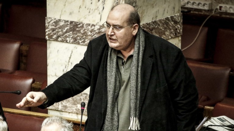 Και εντός βουλής αποστάσεις Νίκου Φίλη από Καμμένο και συμφωνία