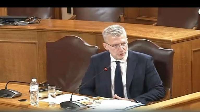 Εξεταστική ΟΠΕΚΕΠΕ: "Δεν έχω καμία ανάμειξη" λέει ο Σκέρτσος - Τι απάντησε για τη φωτογραφία του στο σπίτι Ξυλούρη