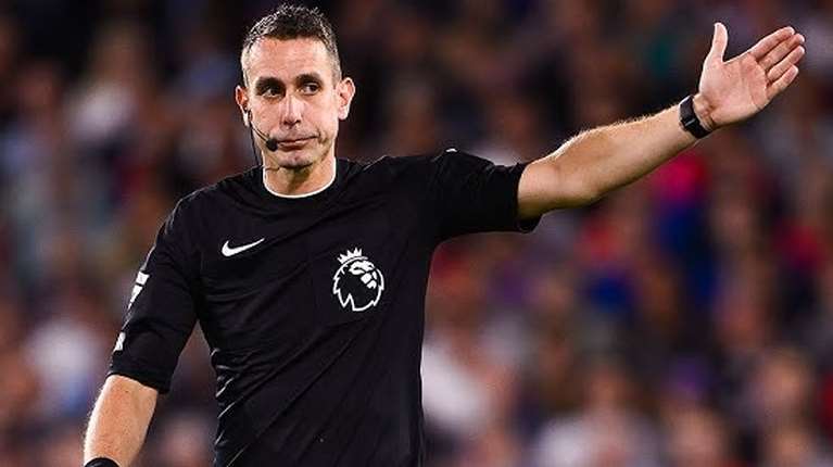 Σάλος στην Premier League: Πρώην διαιτητής κατηγορείται για άσεμνο βίντεο με ανήλικο