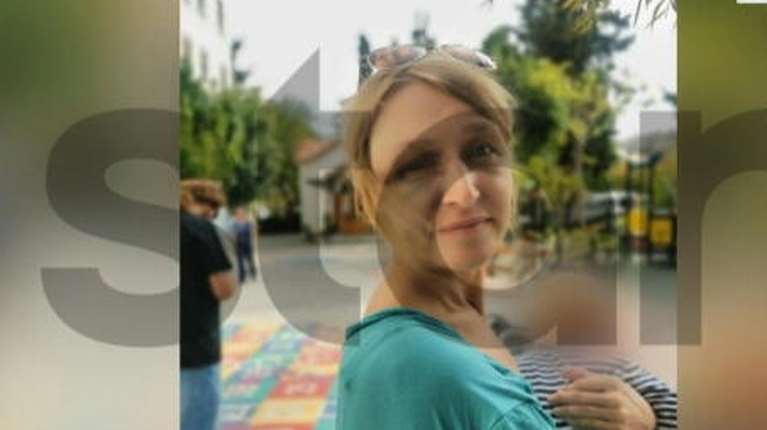 Κορωπί: Ξανά αγκαλιά με τα παιδιά της η 40χρονη που υπέστη άγριο ξυλοδαρμό - Συγκινητικές στιγμές στο &quot;Αγλαΐα Κυριακού&quot;