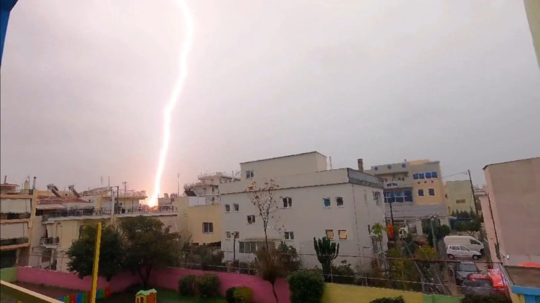 ΚΕΡΑΥΝΟΣ ΠΕΡΙΣΤΕΡΙ