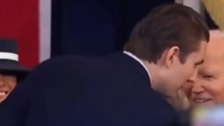 ΜΠΑΡΟΝ ΤΡΑΜΠ ΤΖΟ ΜΠΑΙΝΤΕΝ