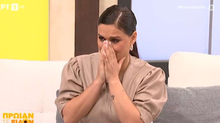 Χριστίνα Σάλτη: Ξέσπασε σε κλάματα για τη μητέρα της - &quot;Ακόμα και τώρα που την έχω χάσει, έχω πάρει δύναμη&quot;