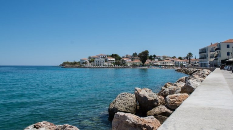 Σπέτσες