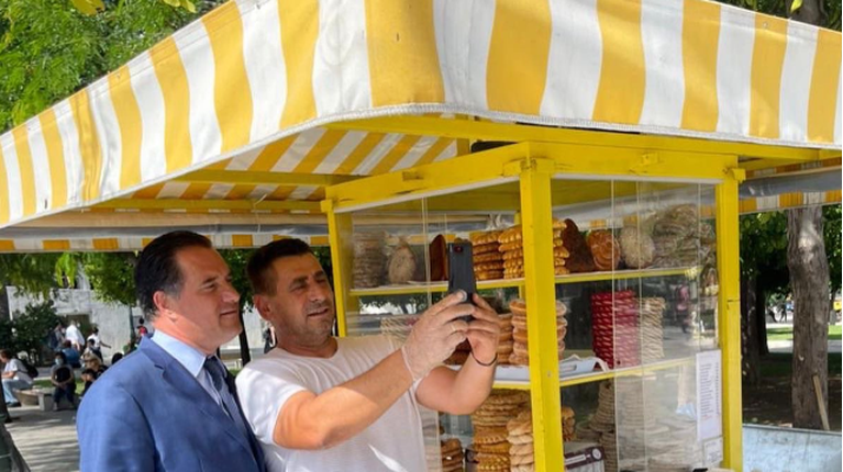 Άδωνις Γεωργιάδης