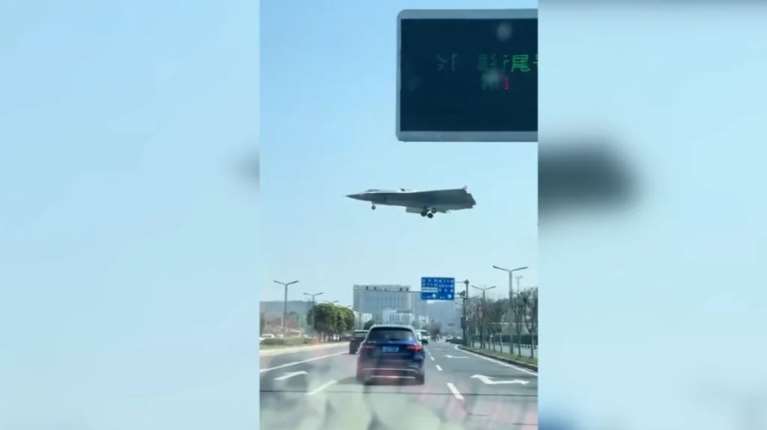 Νέο βίντεο από το μυστηριώδες κινεζικό μαχητικό 6ης γενιάς - Μπορεί να ξεπεράσει τα αμερικανικά αεροσκάφη