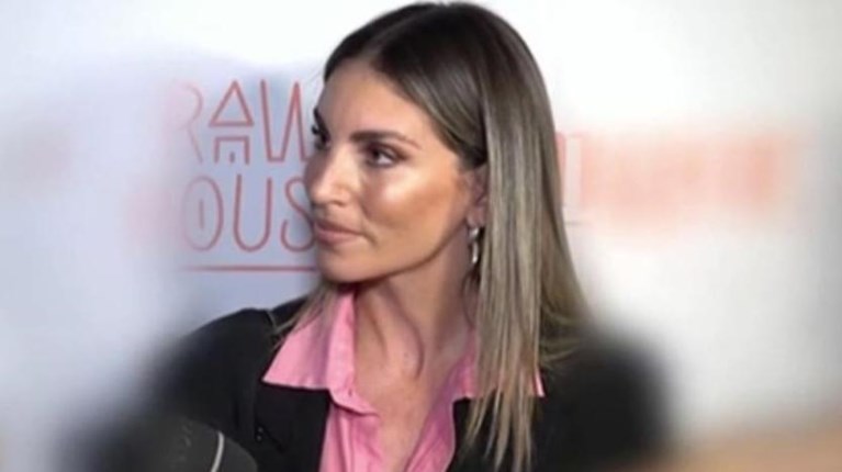 Αθηνά Οικονομάκου