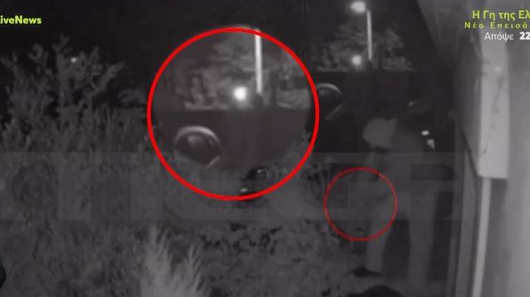 Δροσιά: Συγκλονίζει η περιγραφή του αυτόπτη μάρτυρα της επίθεσης στον 38χρονο - &quot;Τον πυροβόλησε μπροστά μας άλλες 3 φορές&quot;