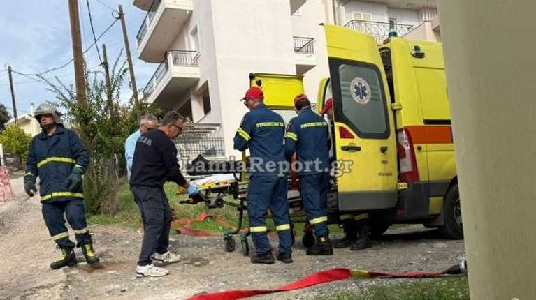 Τραγωδία στη Λαμία: Νεκρός 53χρονος μετά από φωτιά στο σπίτι του [εικόνες-βίντεο]
