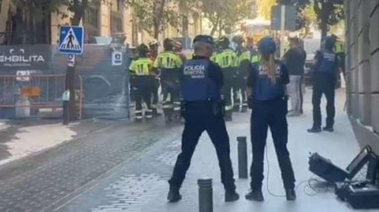 Κατέρρευσε εξαώροφο κτίριο στη Μαδρίτη: Υπάρχουν εγκλωβισμένοι και τουλάχιστον τρεις τραυματίες [βίντεο]