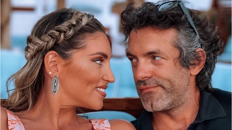 Αθηνά Οικονομάκου