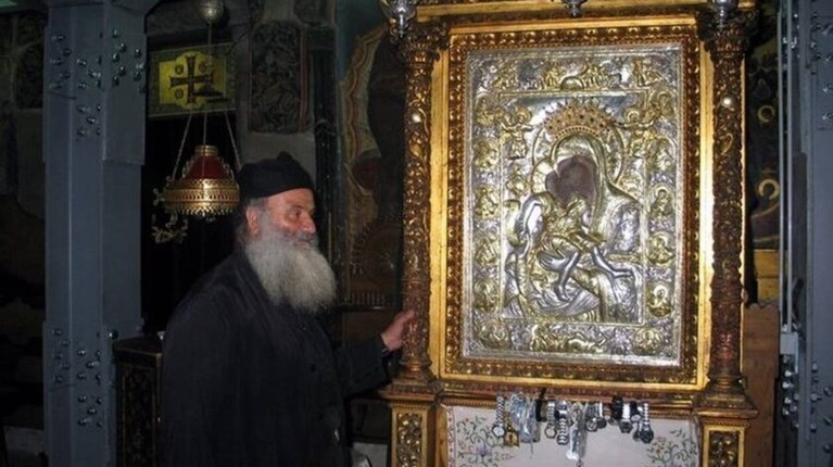 αξιον εστι