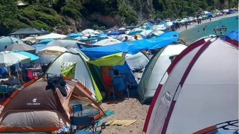 Παραλία Θαψά