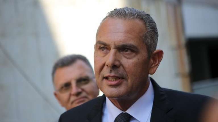 &quot;Με βγάζουν από τη σιωπή μου&quot;, λέει ο Πάνος Καμμένος για το 2015 - &quot;Η Μέρκελ λέει τη μισή αλήθεια&quot;