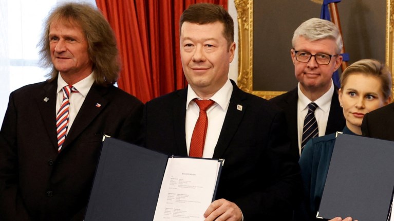 ΝΕΟΣ ΠΡΟΕΔΡΟΣ ΒΟΥΛΗΣ ΤΣΕΧΙΑΣ ΤΟΜΙΟ ΟΚΑΜΟΥΡΑ