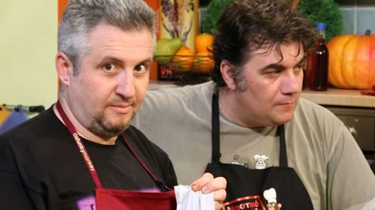 Δημήτρης Σταρόβας για Στάθη Παναγιωτόπουλο: Σοκαριστικό να βλέπεις τον παιδικό σου φίλο με χειροπέδες [βίντεο]