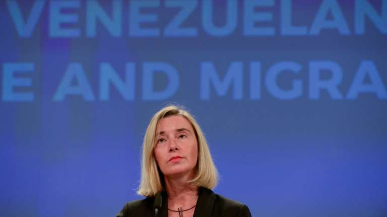 Σκάνδαλο διαφθοράς: Παραιτήθηκε η Μογκερίνι από πρύτανης του &quot;Κολεγίου της Ευρώπης&quot;, μετά τις κατηγορίες