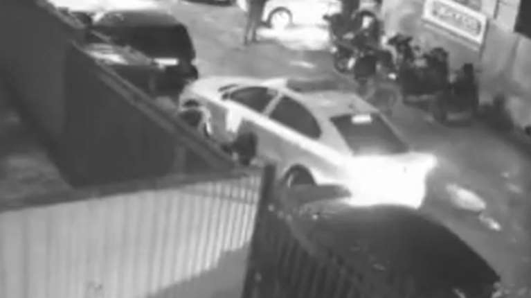 Παραδόθηκε ο δράστης της δολοφονίας στο Περιστέρι