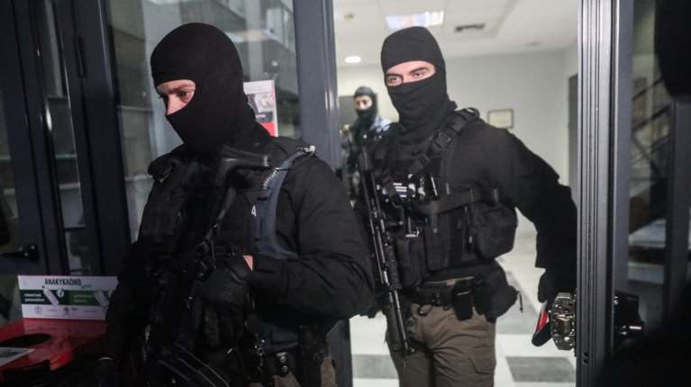 ΟΠΕΚΕΠΕ: Έρχεται δέσμευση περιουσιακών στοιχείων και για άλλους Κρητικούς - Διαμαρτυρία έξω από την Περιφέρεια