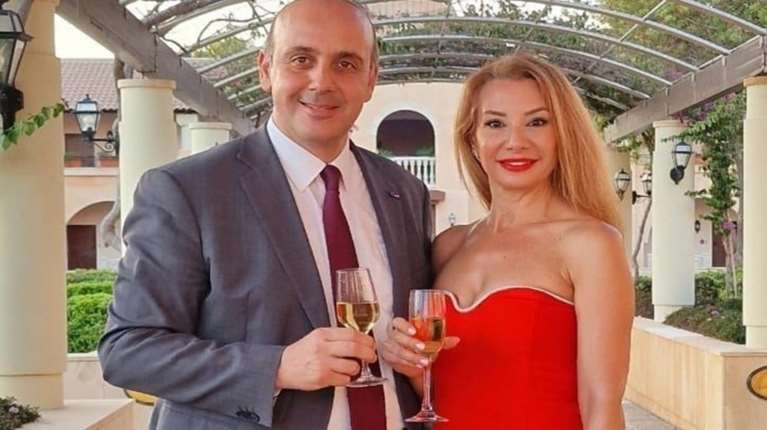 Σάλος με τον δήμαρχο Πάφου: Καταζητούμενη influencer τον κατηγορεί ότι ξυλοκόπησε τη σύζυγό του - Το διαψεύδει η ίδια