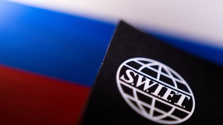 ρωσία τράπεζες swift