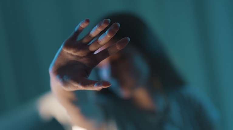 Κορωπί: &quot;Ο μπαμπάς χτύπησε τη μαμά&quot; - Σοκάρει η μαρτυρία του 4χρονου - Διασωληνωμένη η μητέρα του