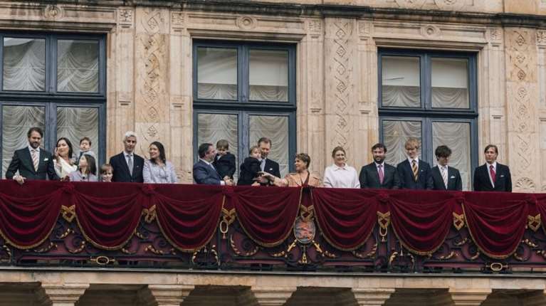 H νέα royal εγκυμοσύνη: Η πριγκίπισσα με τη φουσκωμένη κοιλίτσα