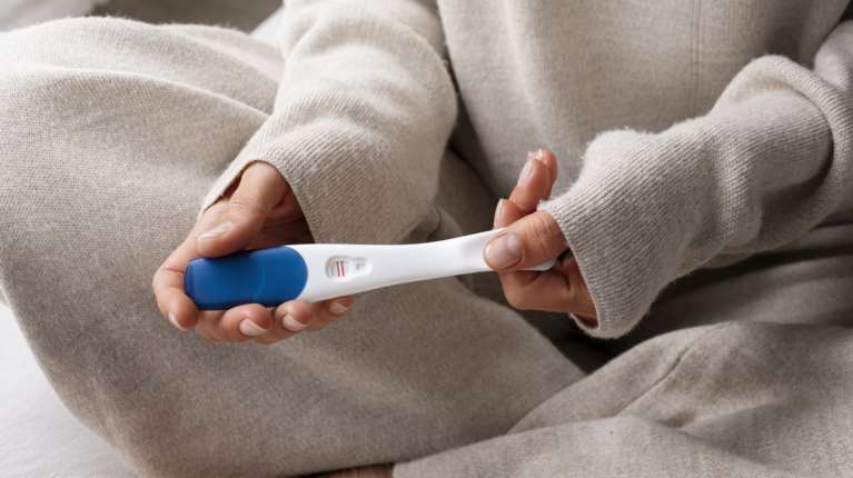 "Δεν είμαι η μόνη": Πώς οι διαδικτυακές κοινότητες στηρίζουν τις γυναίκες στη διαδικασία της εξωσωματικής