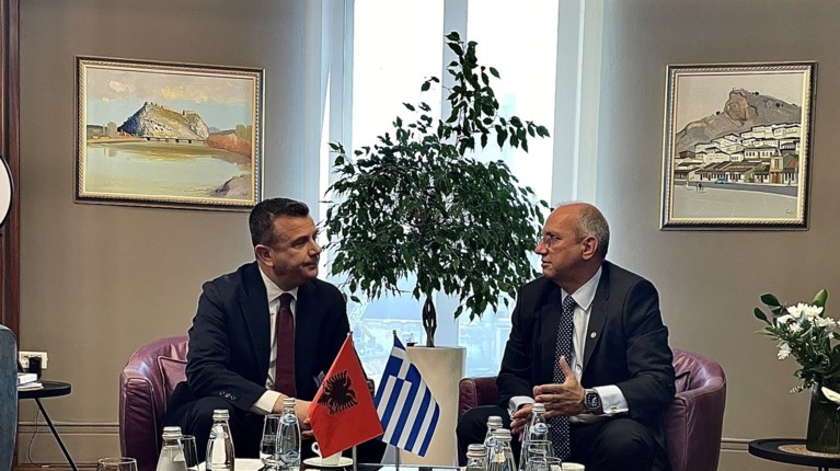 Γιάννης Οικονόμου Αλβανία