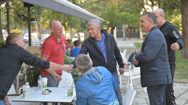 ΚΩΣΤΑΣ ΑΓΟΡΑΣΤΟΣ ΛΑΡΙΣΑ