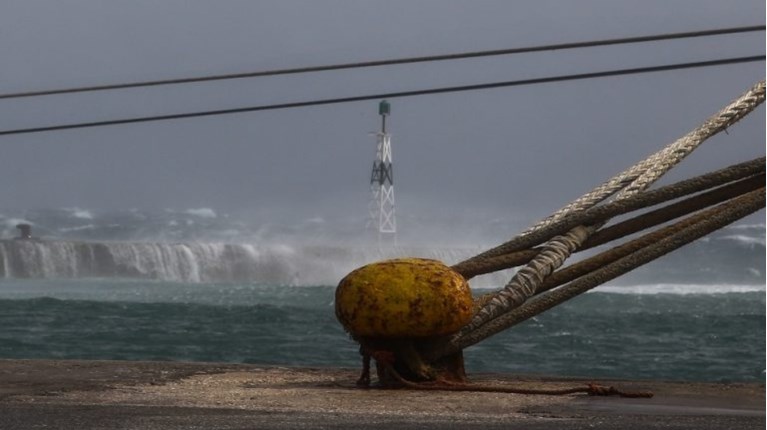 ΑΠΑΓΟΡΕΥΤΙΚΟ ΑΠΟΠΛΟΥ