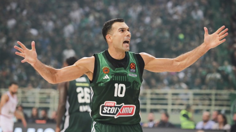 ΚΩΣΤΑΣ ΣΛΟΥΚΑΣ