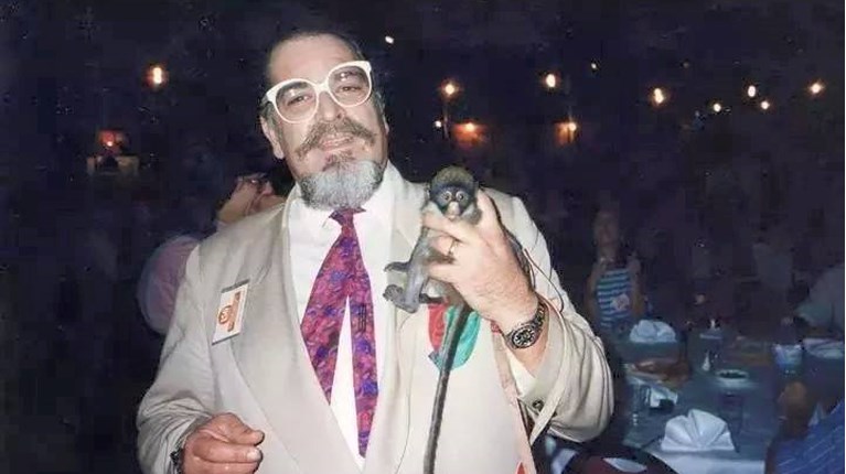 ΝΙΚΟΣ ΧΑΤΖΗΚΩΣΤΑΣ