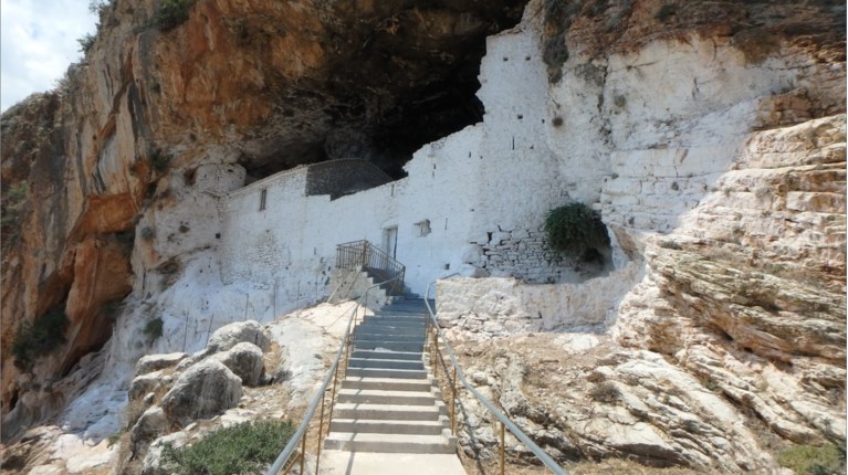 σπηλαιο