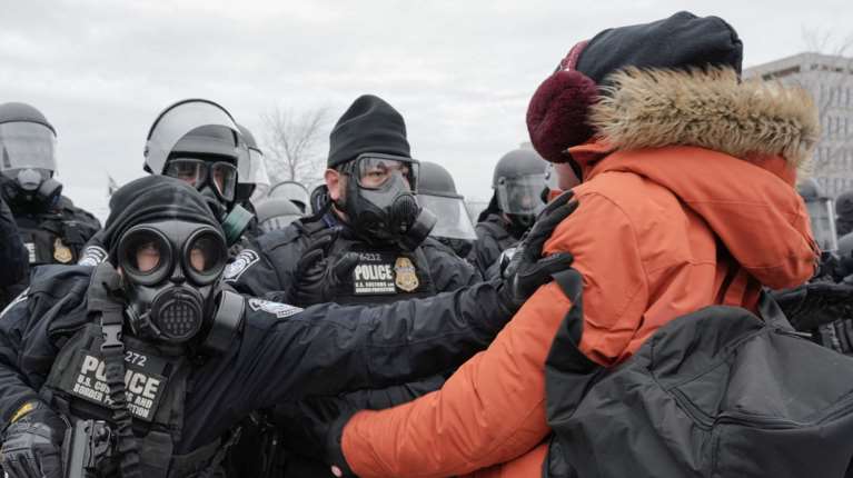 Μινεσότα: Ανδρες της ICE πρώτα έφαγαν σε εστιατόριο και μετά πήγαν να συλλάβουν το προσωπικό του [βίντεο]