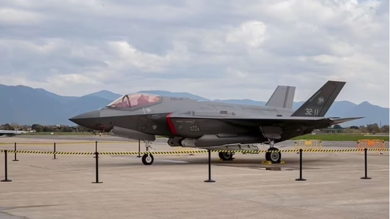 F35
