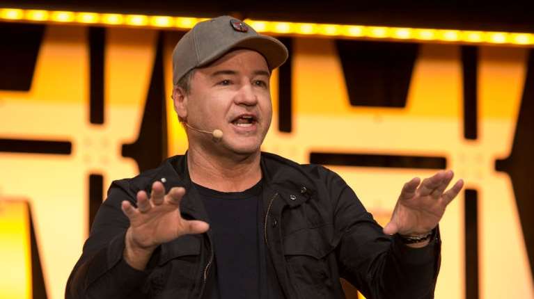 Νεκρός σε τροχαίο ο Βινς Ζαμπέλα, συνδημιουργός του Call of Duty - Βίντεο από το τρομακτικό δυστύχημα με Ferrari